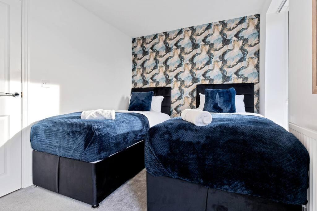 Luxury Birmingham City Centre Townhouse With Free Parking - Sleeps 4 - Perfect For Contractors, Business Travellers, Families And Other Groups - Near Bullring, Newstreet, Selfridges, Nec, Nia & Birmingham Airport Exterior foto