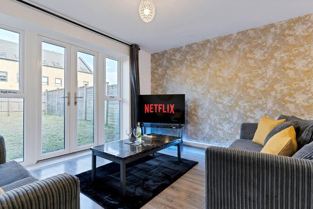 Luxury Birmingham City Centre Townhouse With Free Parking - Sleeps 4 - Perfect For Contractors, Business Travellers, Families And Other Groups - Near Bullring, Newstreet, Selfridges, Nec, Nia & Birmingham Airport Exterior foto